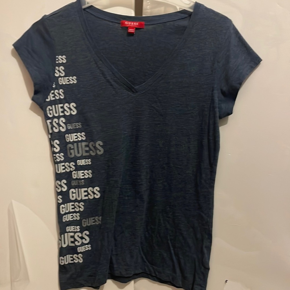 Guess T shirt
